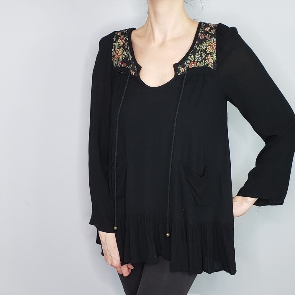 Anama black embroidered needlepoint flowy top boho peasant blouse